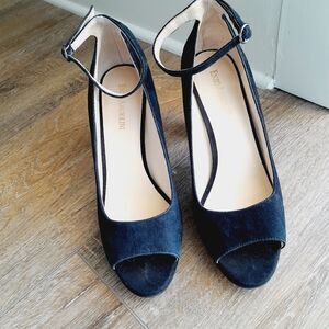 ENZO ANGIOLINI Black Mary Jane Peep Toe Suede Heels Career Wear sz: 8.5 /39